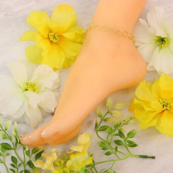 Minimalist Anklet, Sleek & Modern Design, Women’s Fashion, YC110409-A - Picture 10 of 10